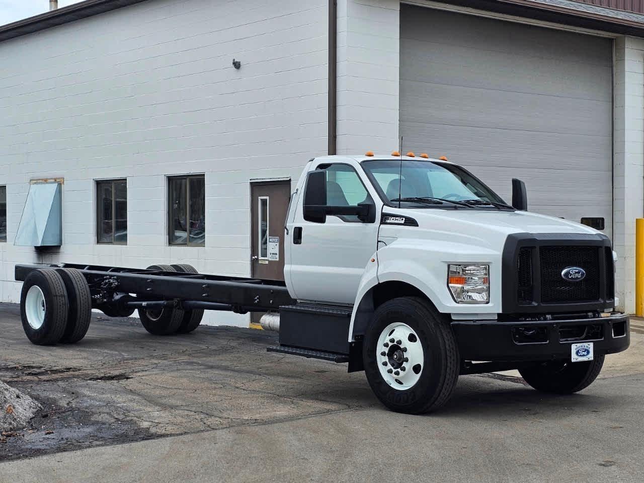 Ford F-650 Straight Frame Gas Reg Cab 2023