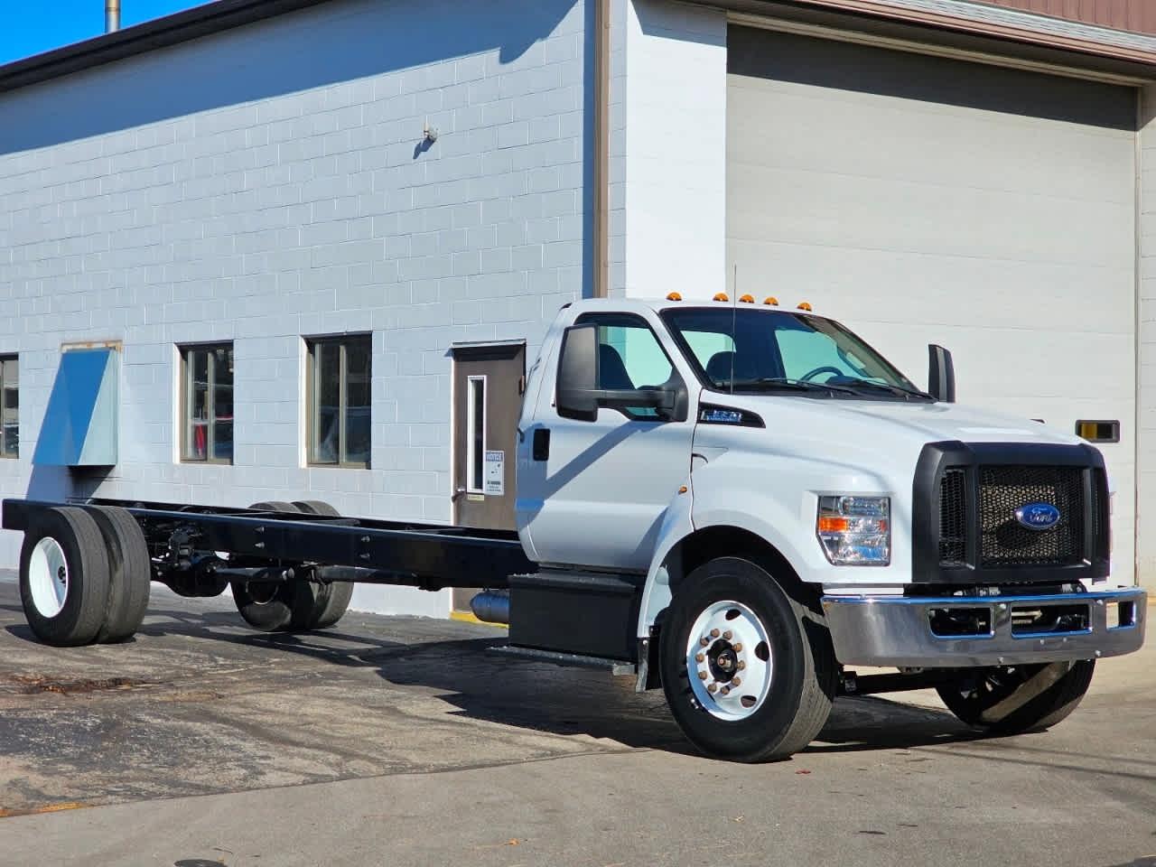 Ford F-650 Straight Frame Gas Reg Cab 2023