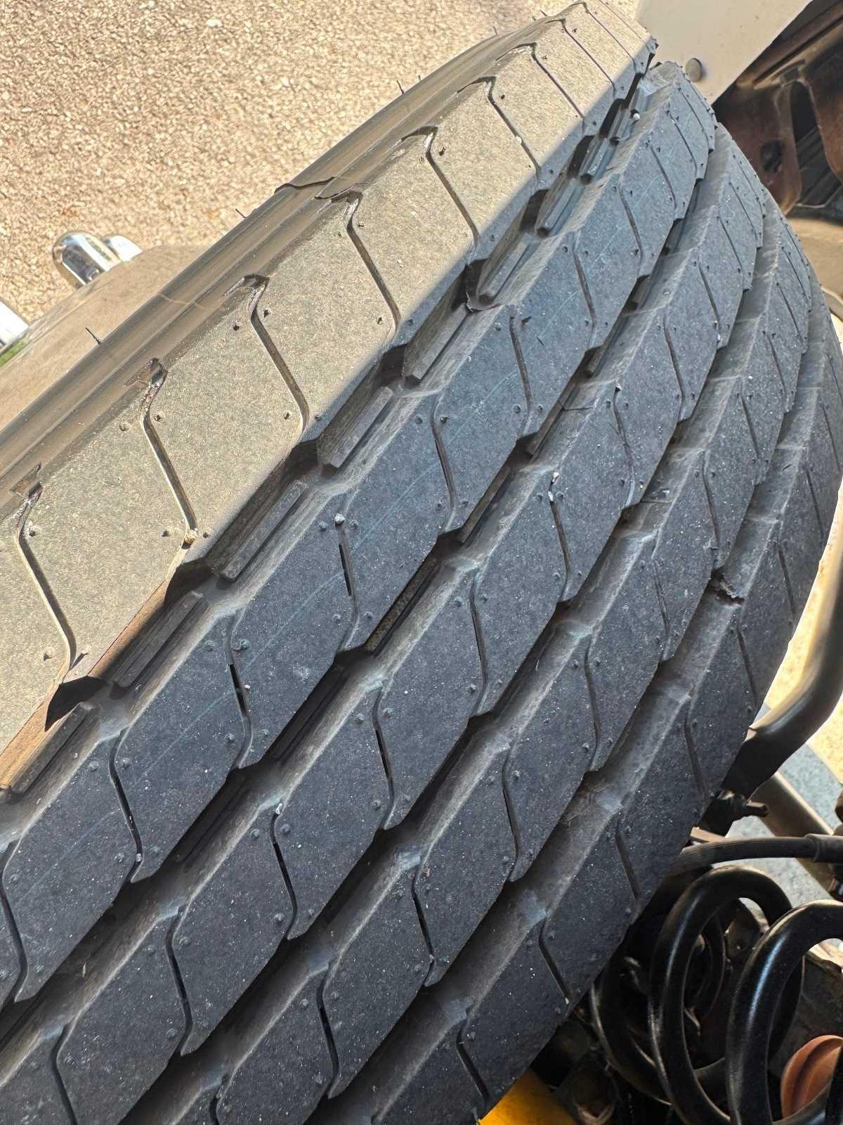 Ford Super Duty F-550 DRW 4WD SuperCab 186" WB 84" CA XLT 2016