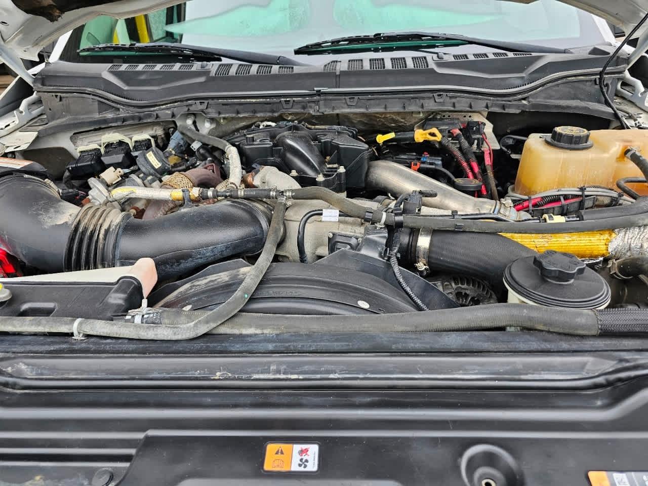 Ford Super Duty F-550 DRW XL 4WD Reg Cab 145" WB 60" CA 2017