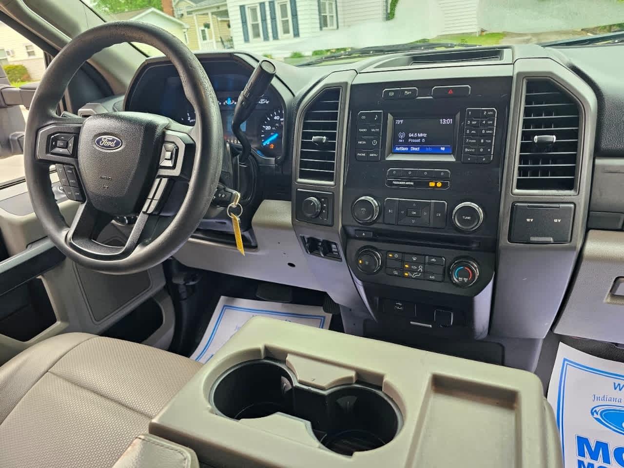 Ford Super Duty F-550 DRW XL 4WD Reg Cab 145" WB 60" CA 2017