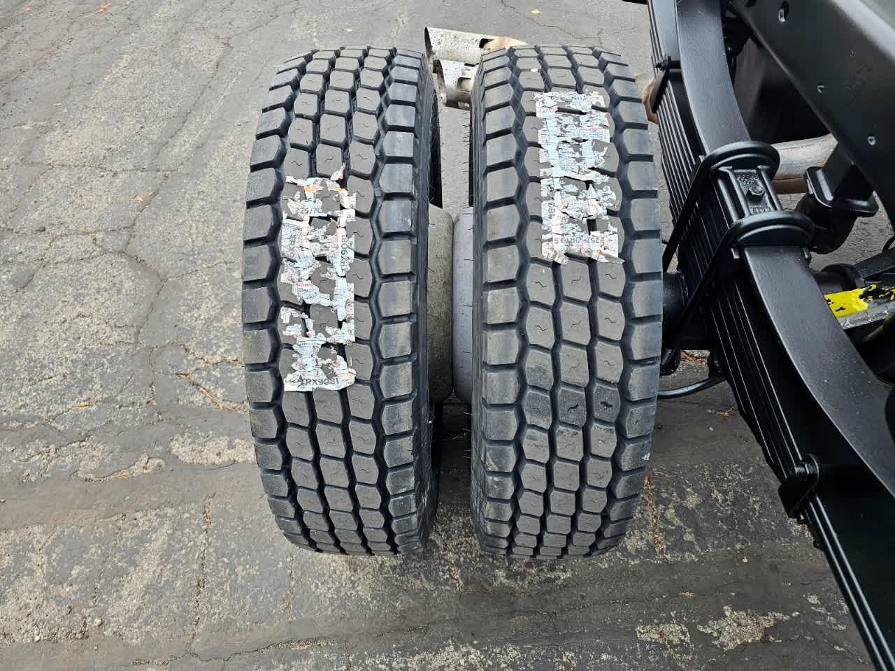 Ford Super Duty F-550 DRW XL 2WD Reg Cab 145" WB 60" CA 2018