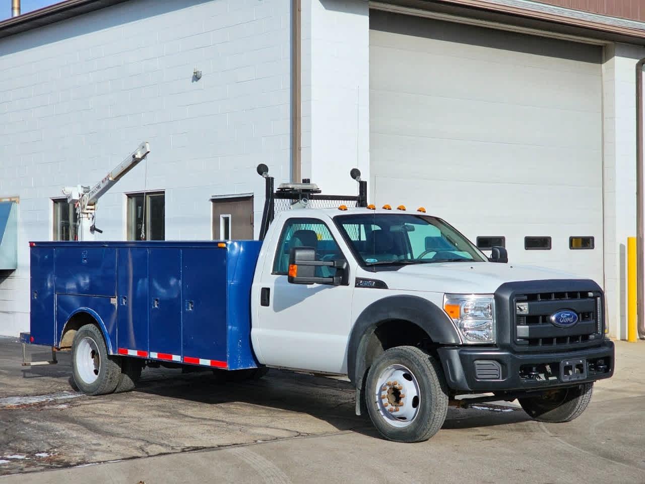 Ford Super Duty F-450 DRW 2WD Reg Cab 141" WB 60" CA XL 2013