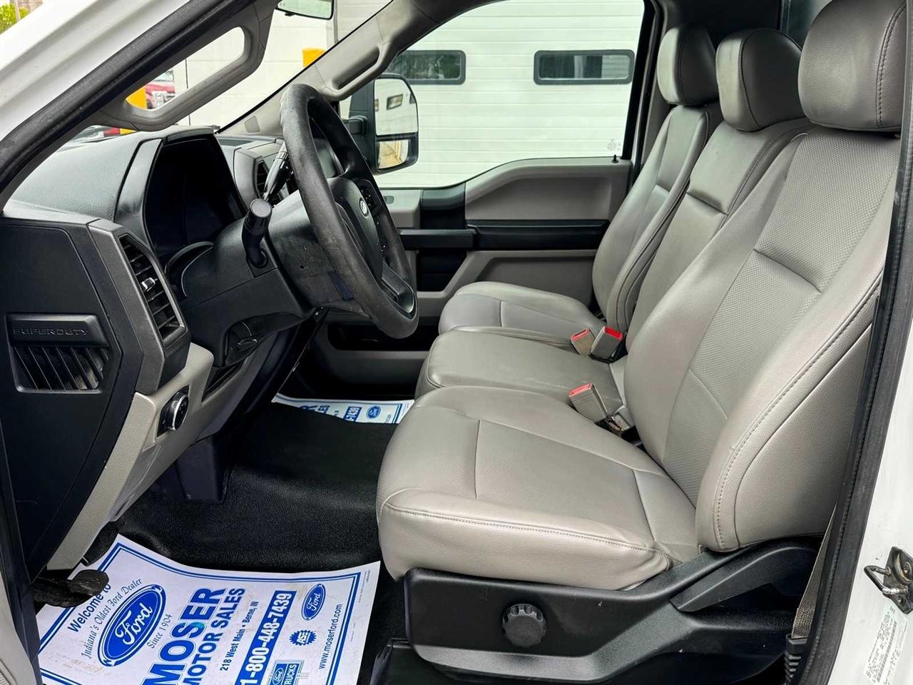 Ford Super Duty F-550 DRW XL 4WD Reg Cab 145" WB 60" CA 2018