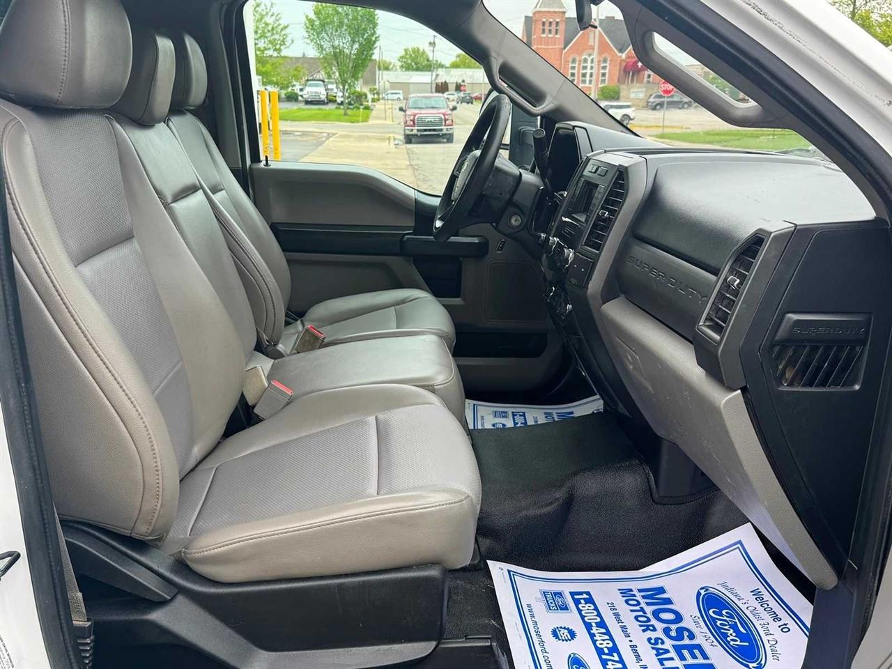 Ford Super Duty F-550 DRW XL 4WD Reg Cab 145" WB 60" CA 2018