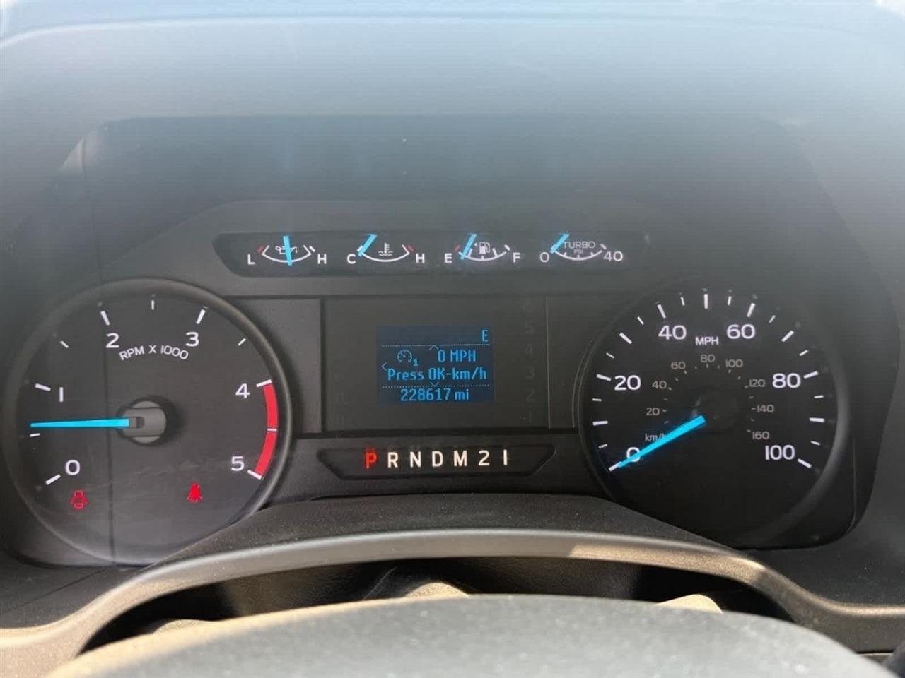 Ford Super Duty F-550 DRW XL 4WD Reg Cab 145" WB 60" CA 2019