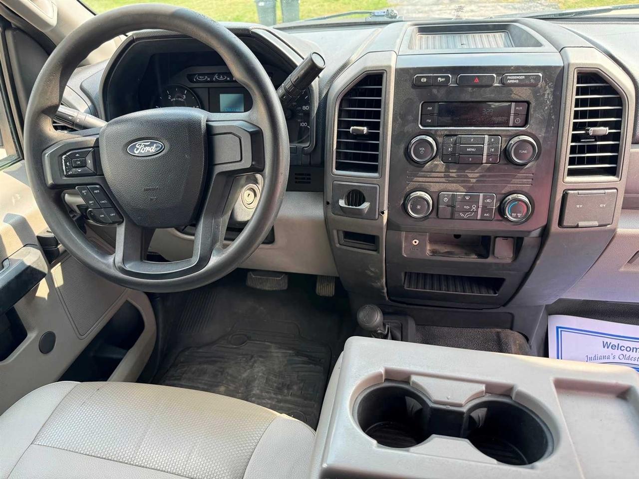 Ford Super Duty F-550 DRW XL 4WD Reg Cab 145" WB 60" CA 2017