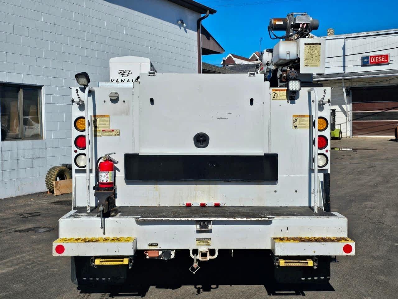 Ford Super Duty F-550 DRW XL 4WD Reg Cab 145" WB 60" CA 2018