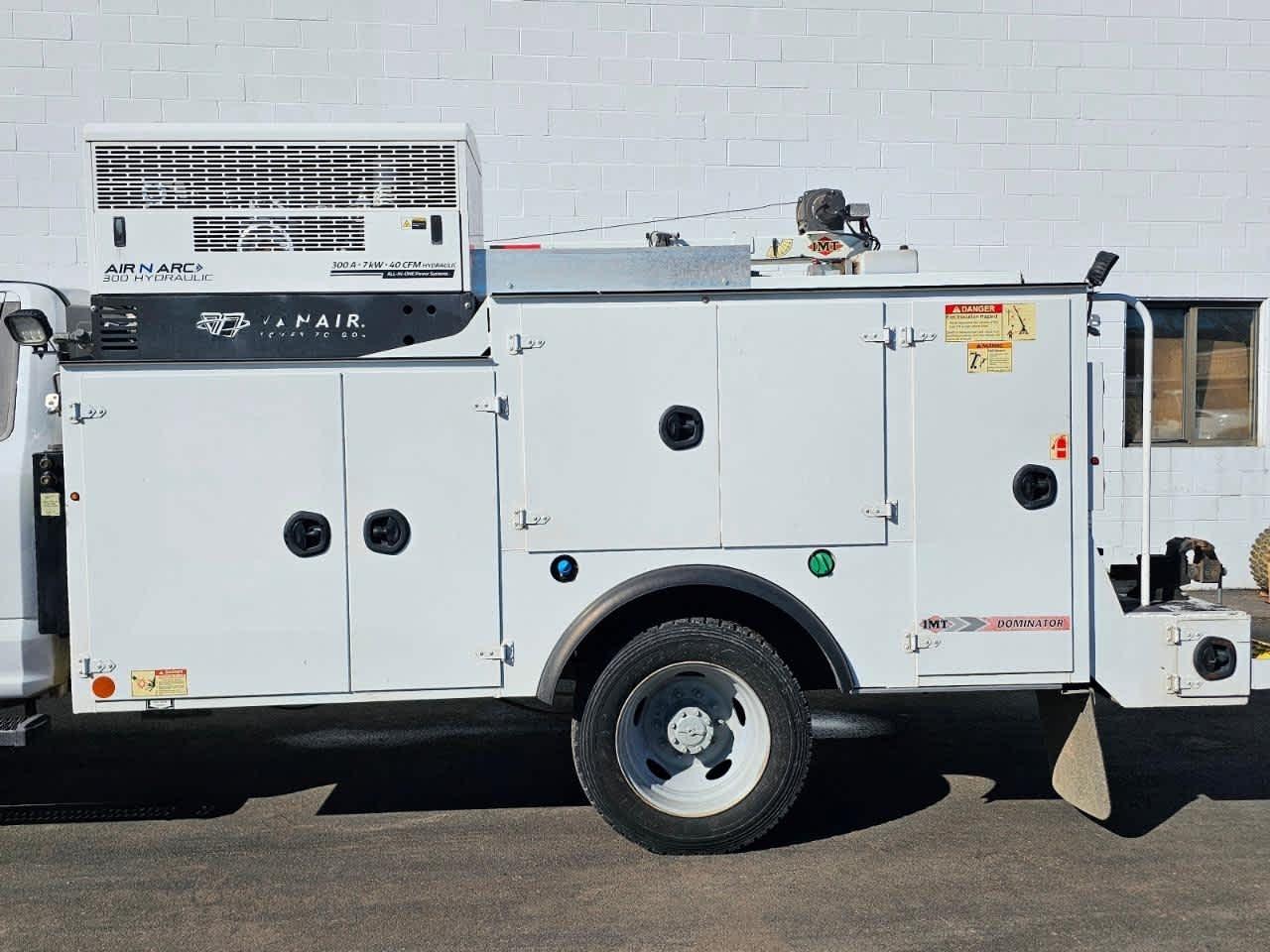 Ford Super Duty F-550 DRW XL 4WD Reg Cab 145" WB 60" CA 2018