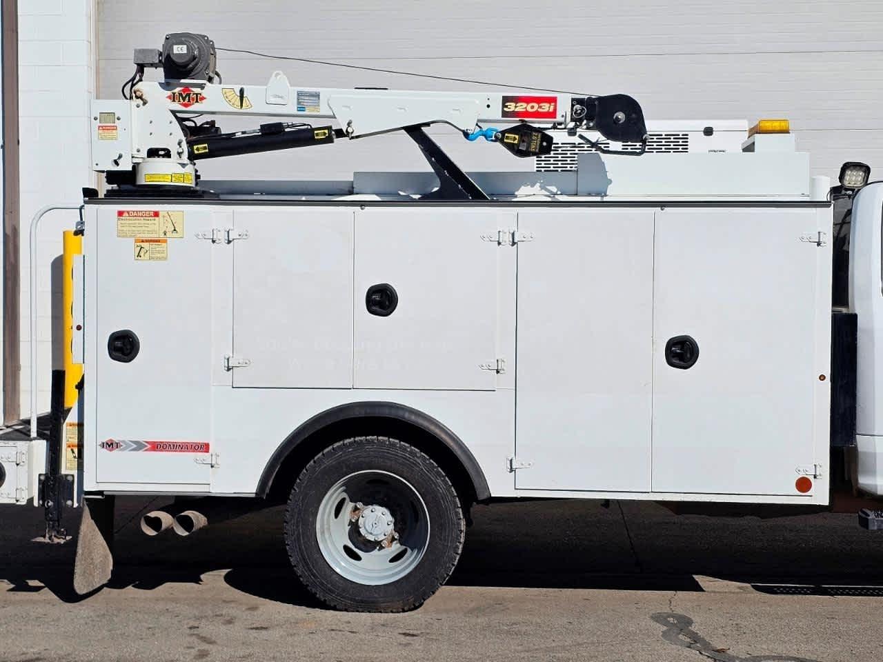 Ford Super Duty F-550 DRW XL 4WD Reg Cab 145" WB 60" CA 2018