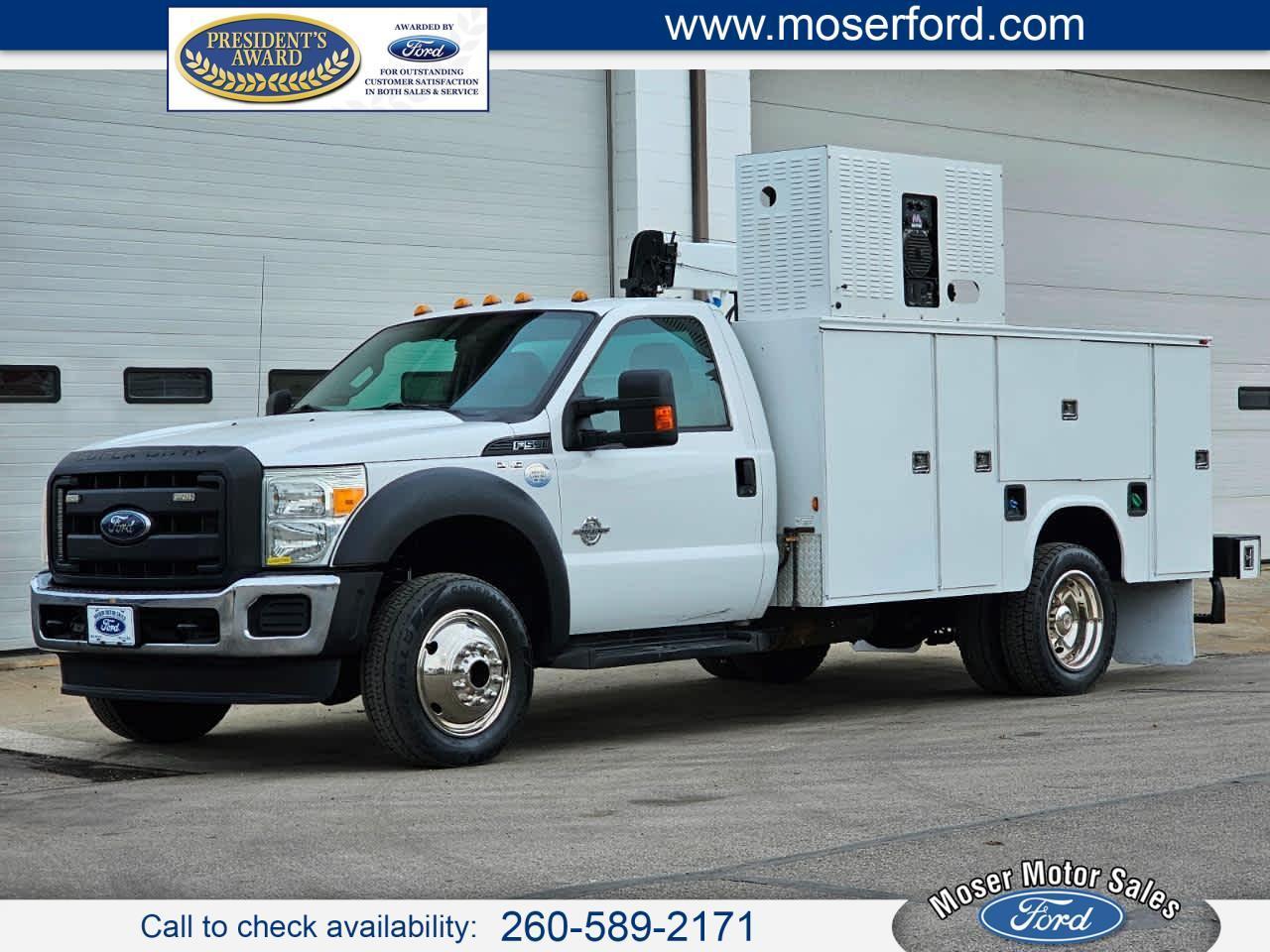 Ford Super Duty F-550 DRW 4WD Reg Cab 141" WB 60" CA XL 2015