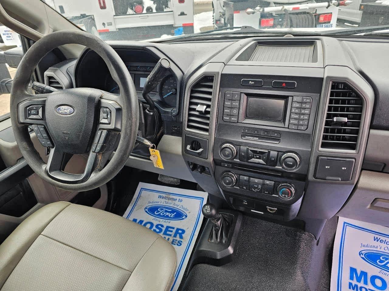 Ford Super Duty F-550 DRW XL 4WD Reg Cab 145" WB 60" CA 2017