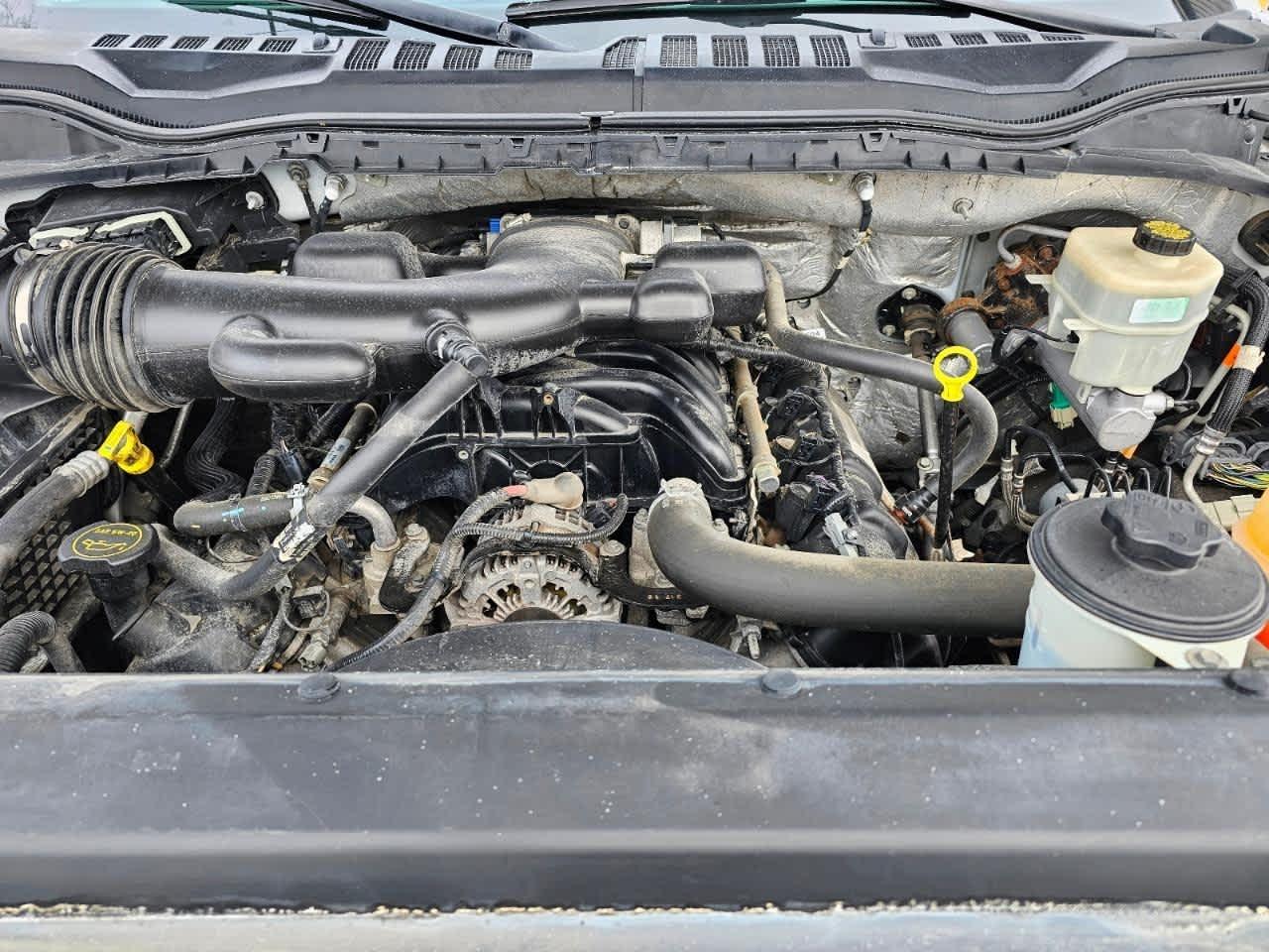 Ford Super Duty F-550 DRW XL 4WD Reg Cab 145" WB 60" CA 2017