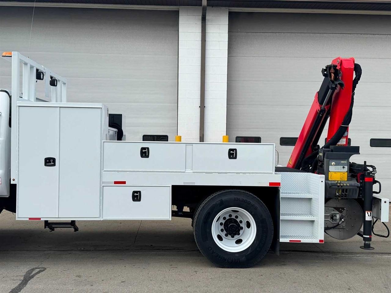 Ford F-750 Straight Frame Crew Cab 2021