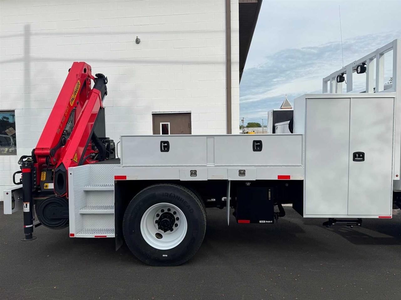 Ford F-750 Straight Frame Crew Cab 2021