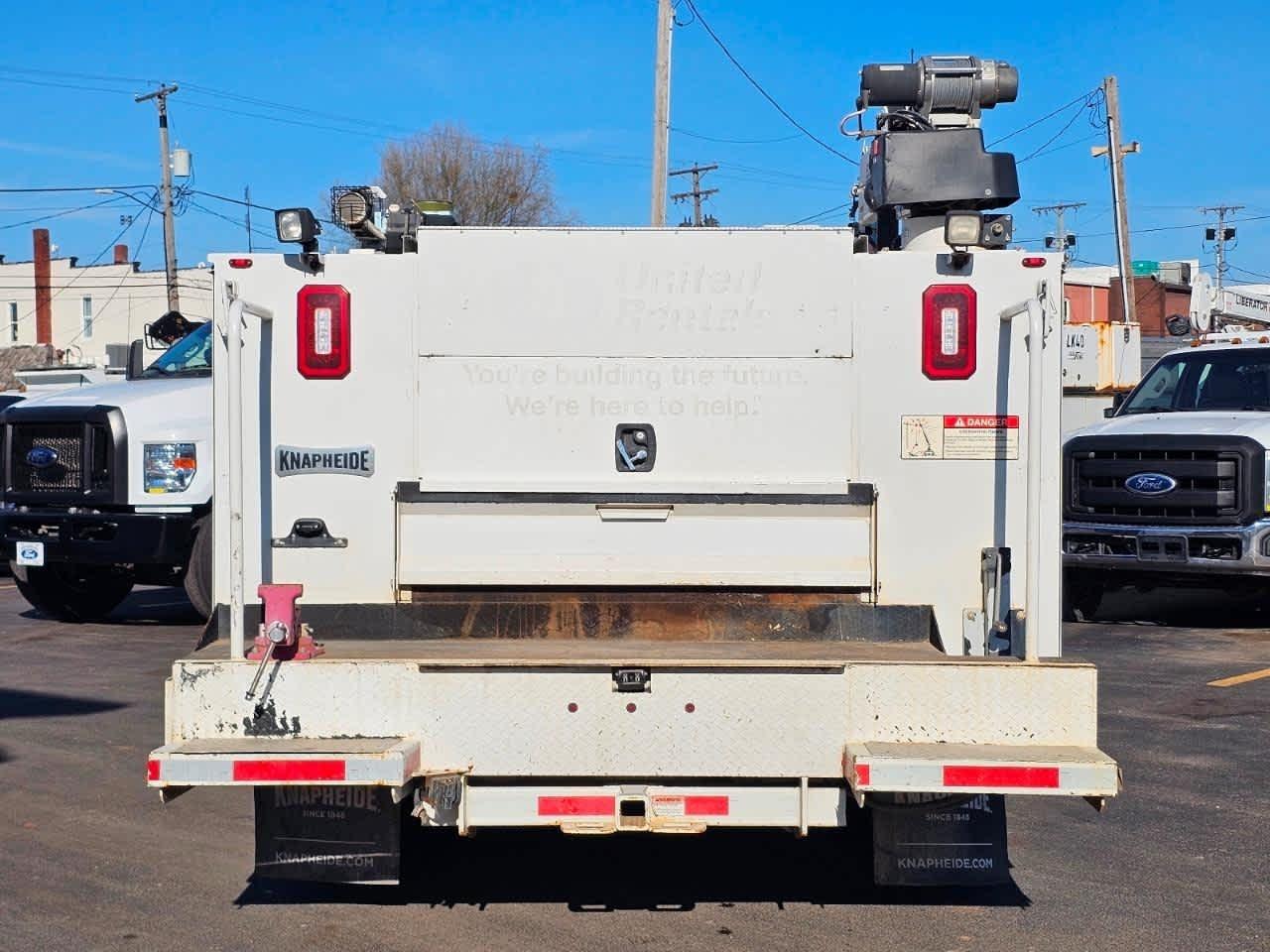 Ford Super Duty F-550 DRW XL 4WD Reg Cab 145" WB 60" CA 2019