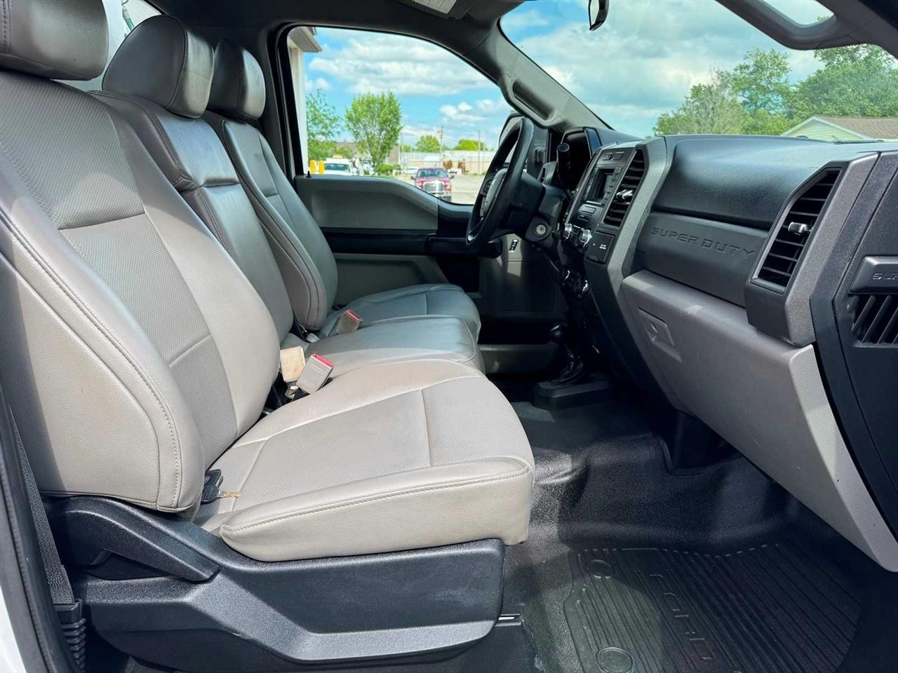 Ford Super Duty F-550 DRW XL 4WD Reg Cab 145" WB 60" CA 2018