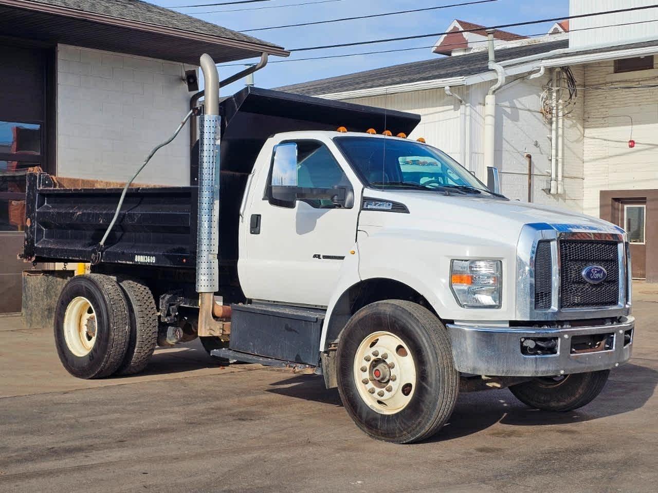 Ford Super Duty F-750 Straight Frame Reg Cab 2016