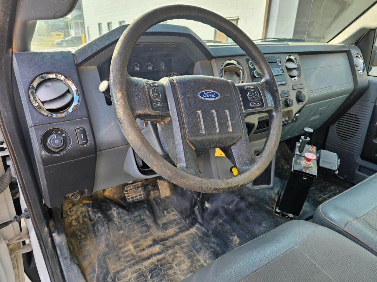 Ford Super Duty F-750 Straight Frame Reg Cab 2016