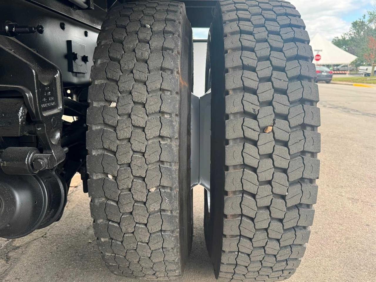 Ford Super Duty F-750 Straight Frame Reg Cab 2016