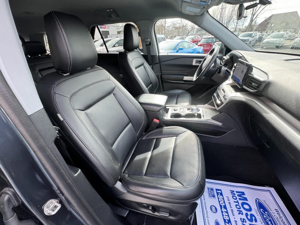 Ford Explorer XLT 4WD 2023