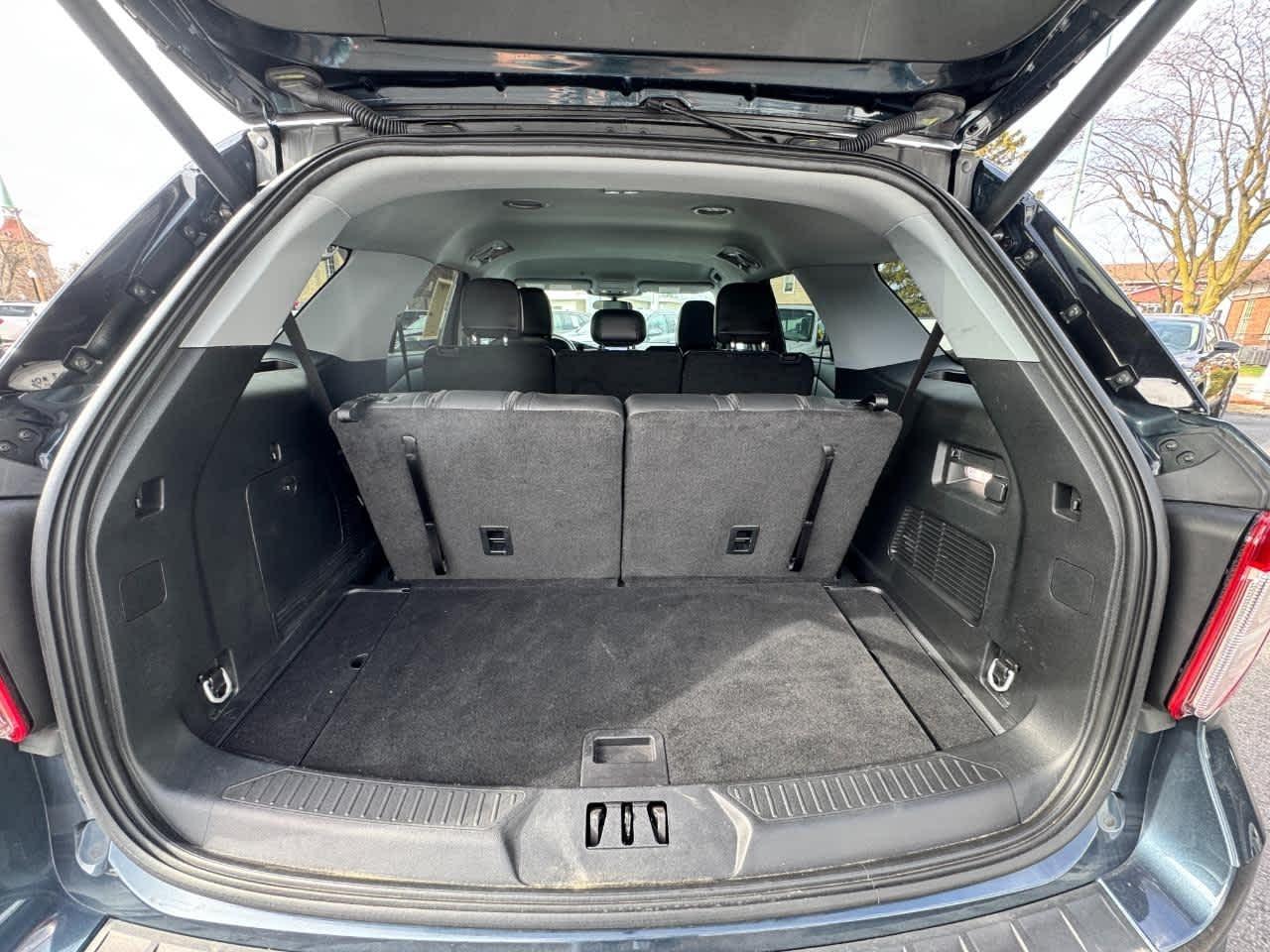 Ford Explorer XLT 4WD 2023