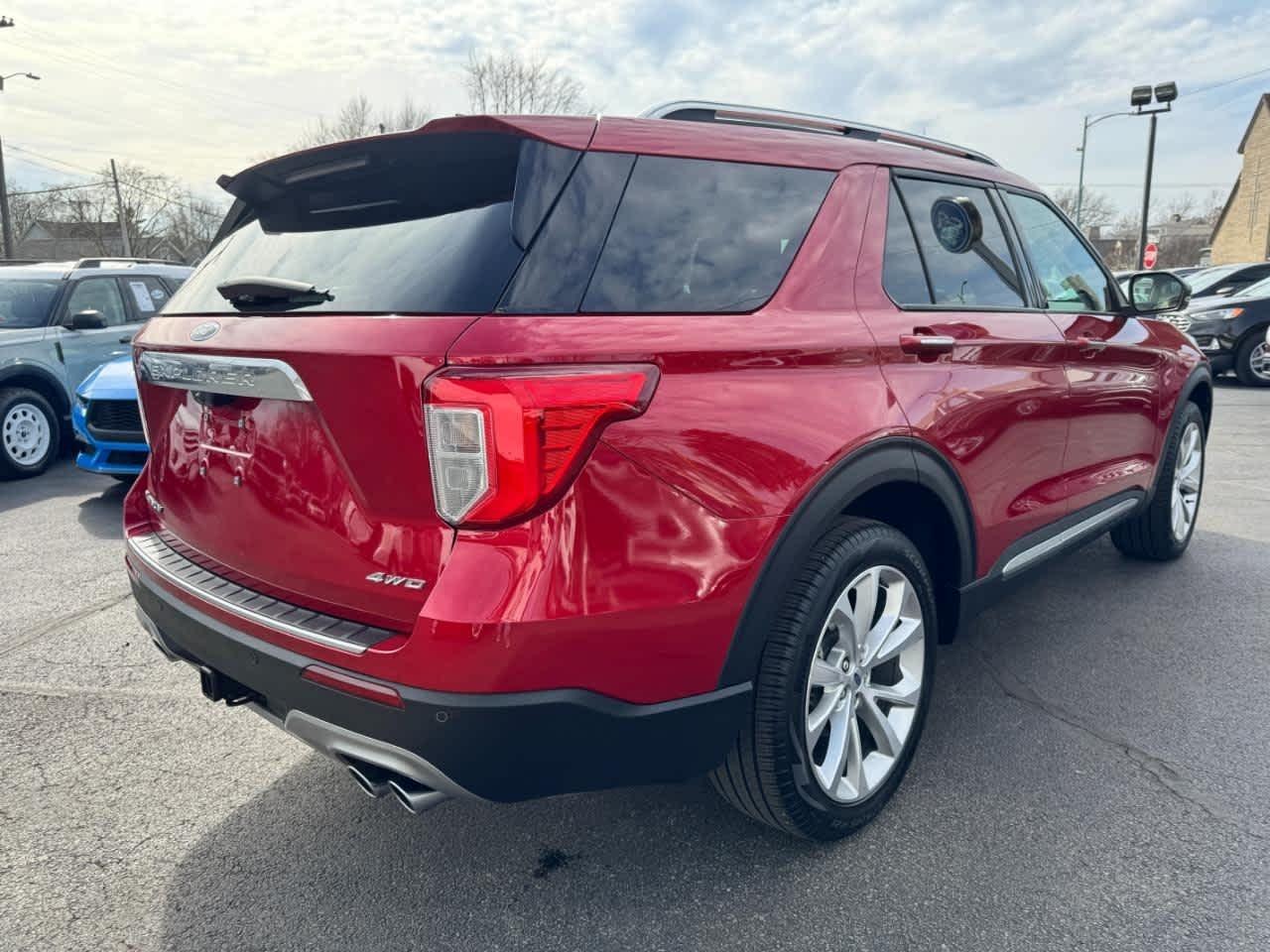 Ford Explorer Platinum 4WD 2023