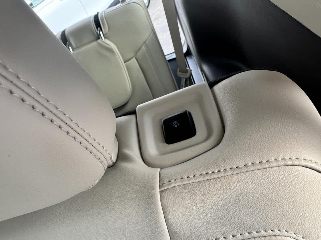Ford Explorer Platinum 4WD 2023