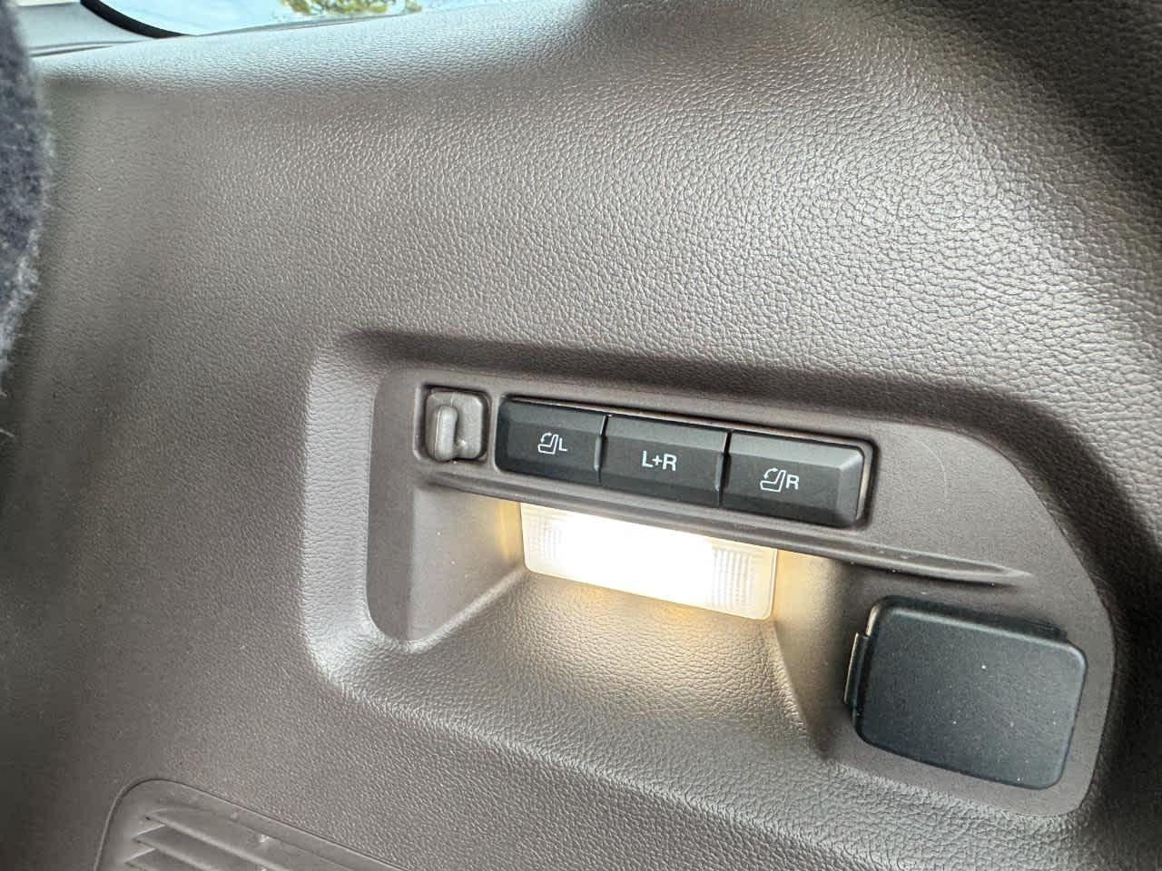 Ford Explorer Platinum 4WD 2023