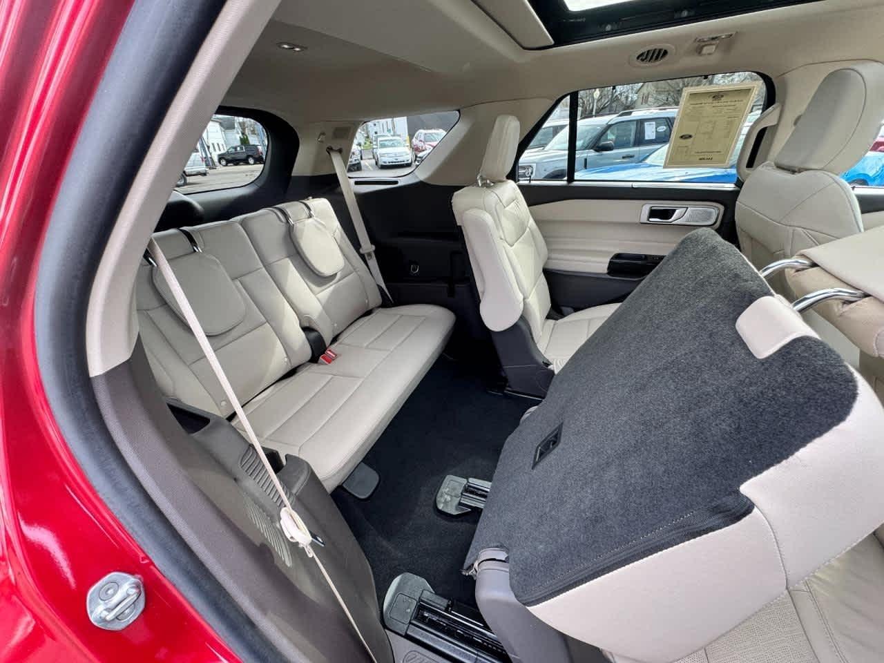 Ford Explorer Platinum 4WD 2023