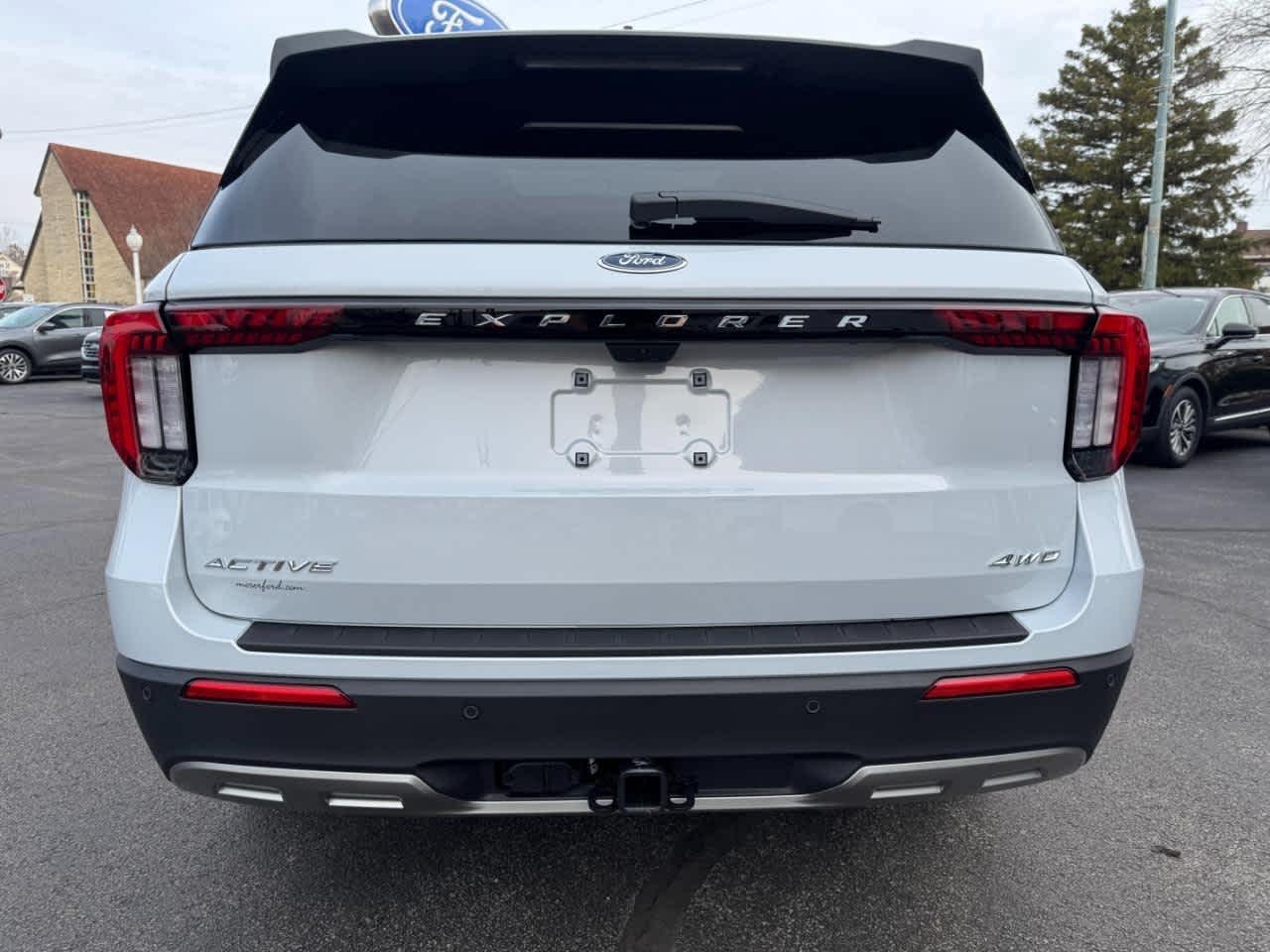 Ford Explorer Active w/100A Pkg 4WD 2026