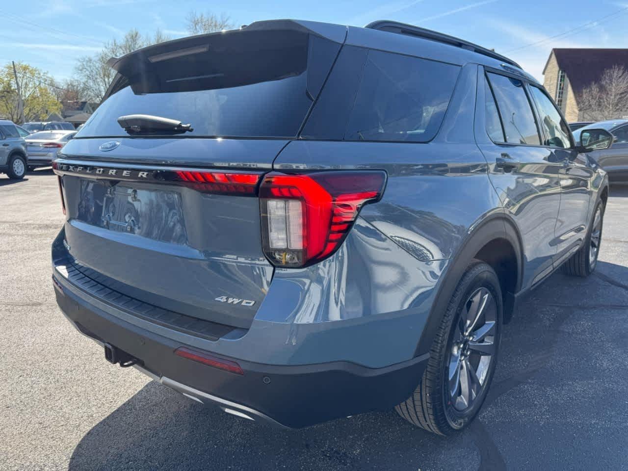 Ford Explorer Active w/100A Pkg 4WD 2026