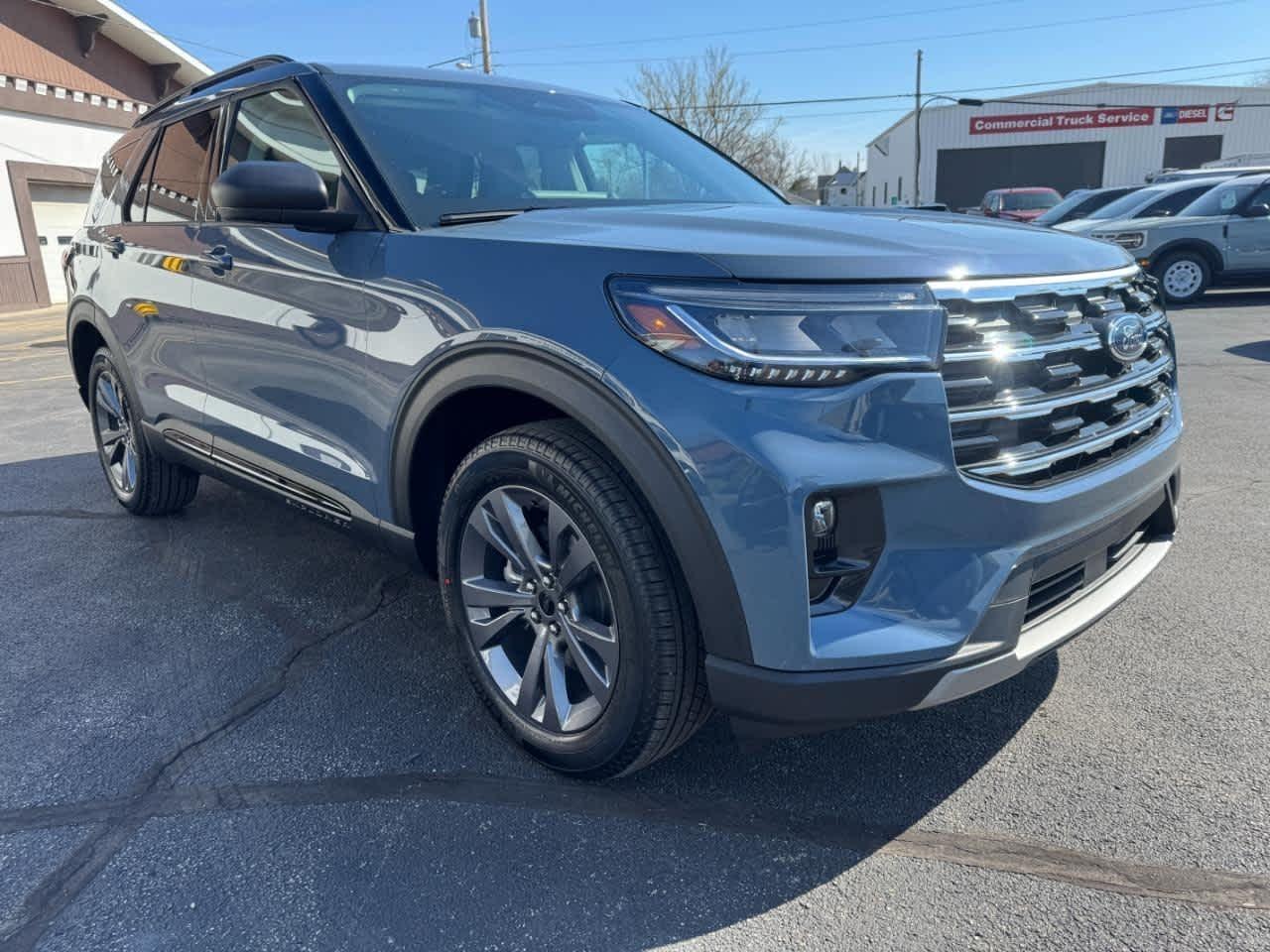 Ford Explorer Active w/100A Pkg 4WD 2026