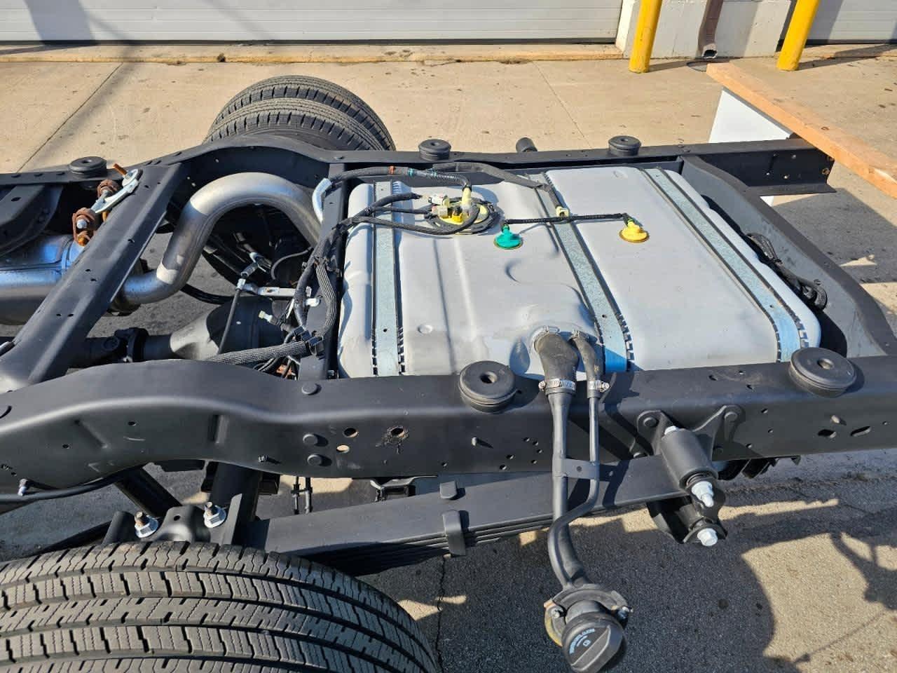 Ford E-Series Cutaway E-350 SRW 138" WB 2027