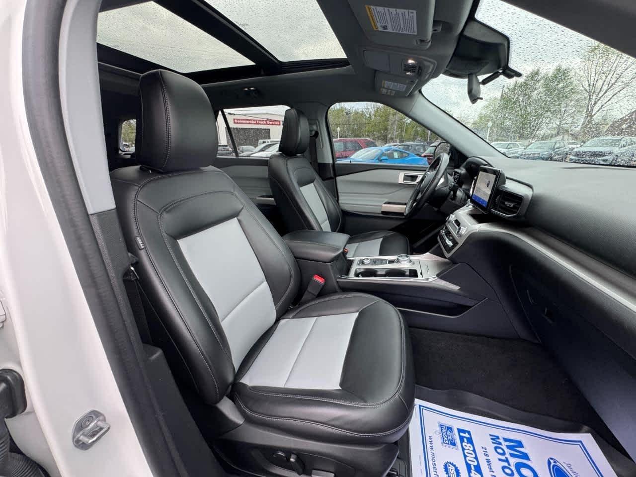 Ford Explorer XLT 4WD 2023