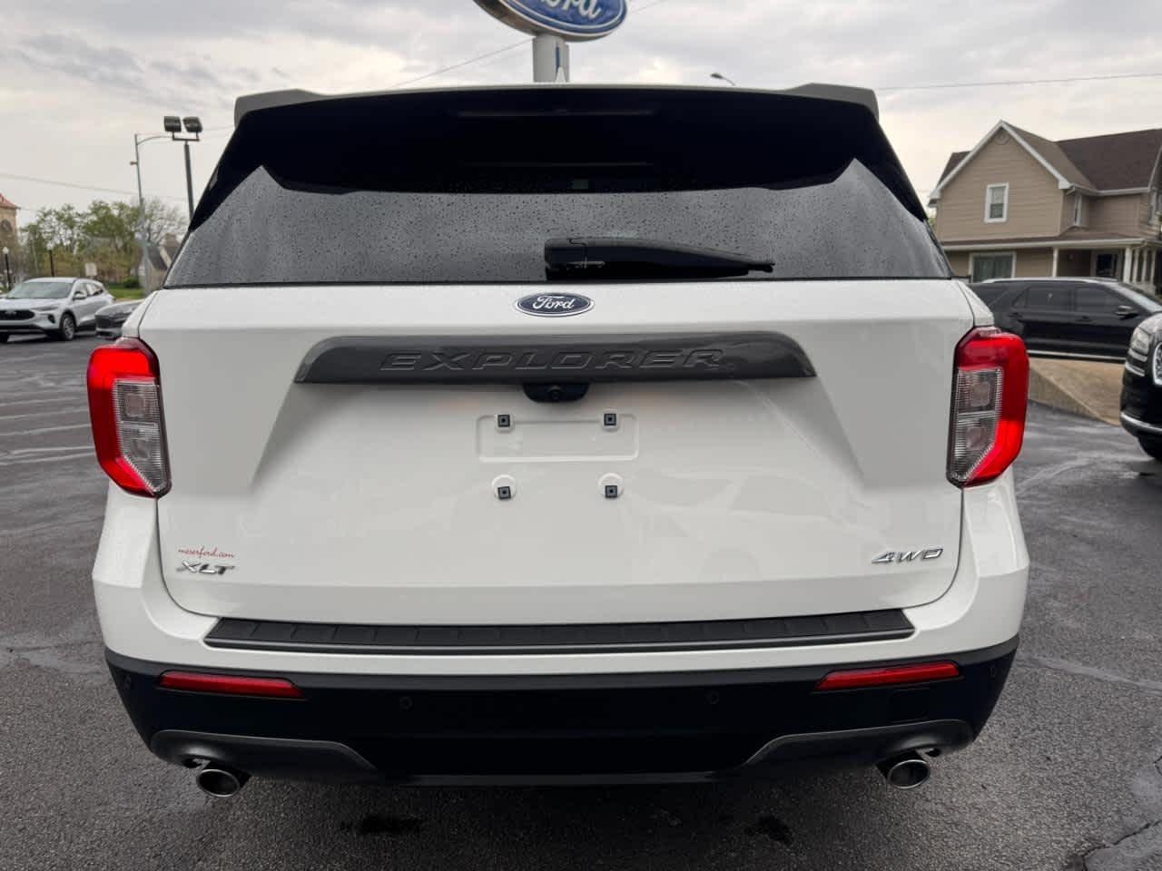 Ford Explorer XLT 4WD 2023