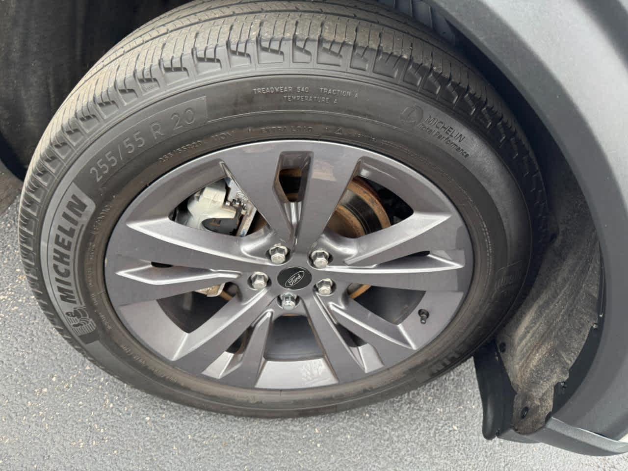 Ford Explorer XLT 4WD 2023