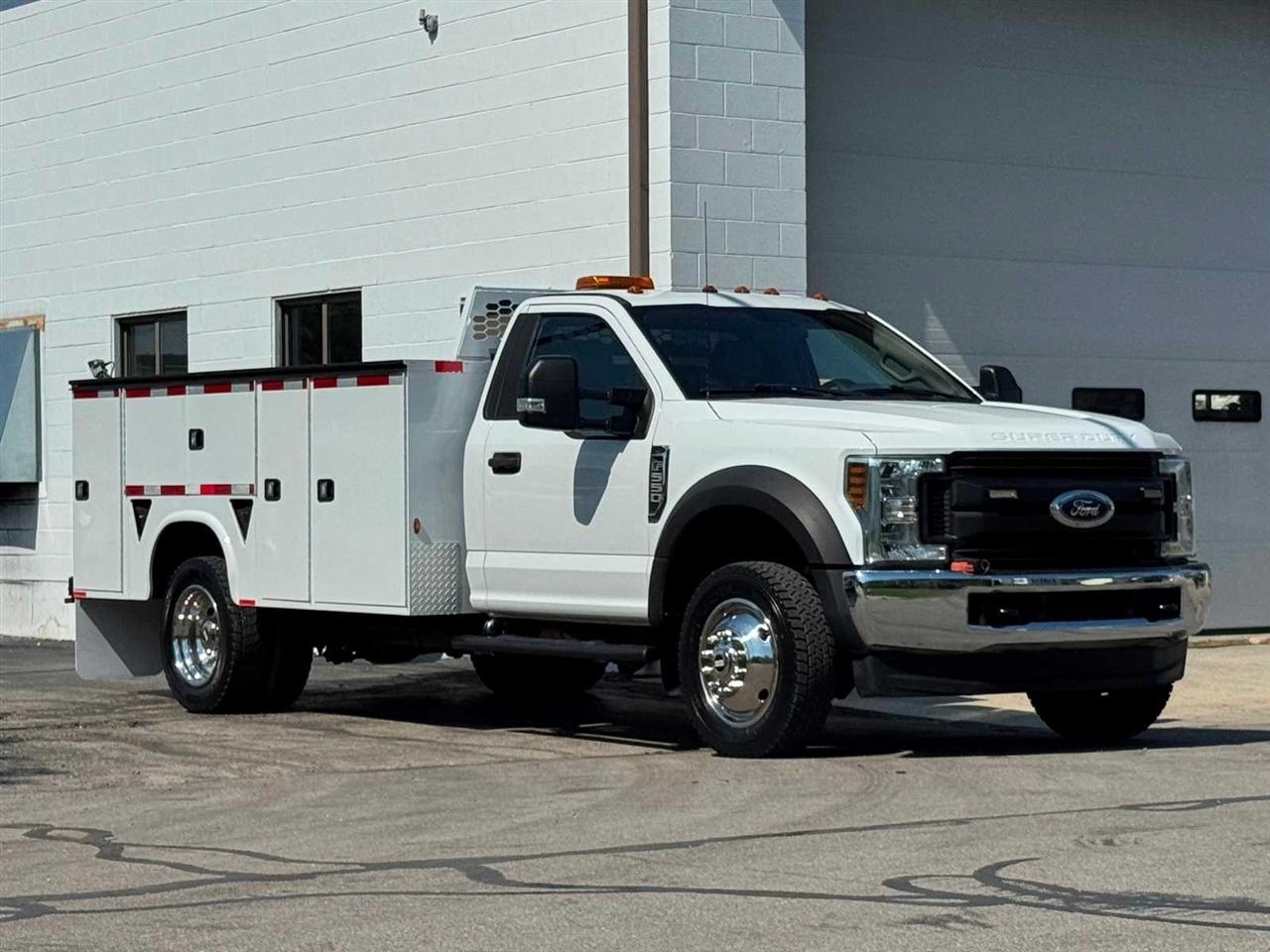 Ford Super Duty F-550 DRW XL 4WD Reg Cab 145" WB 60" CA 2018