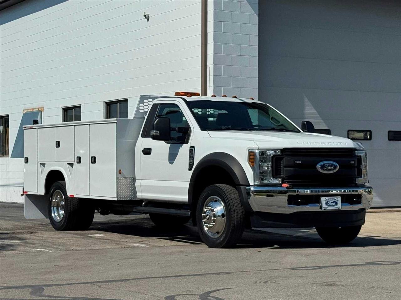 Ford Super Duty F-550 DRW XL 4WD Reg Cab 145" WB 60" CA 2018