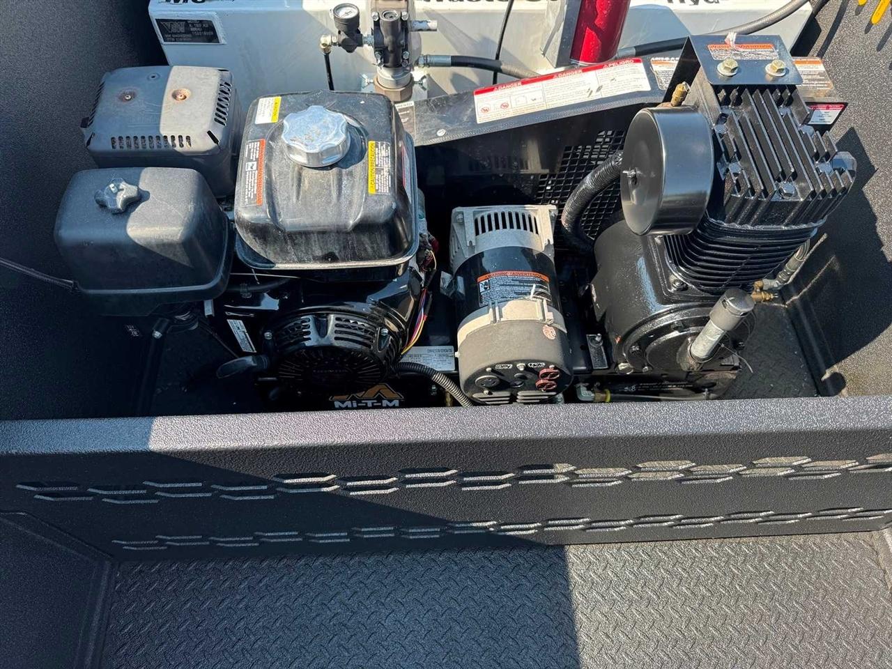 Ford Super Duty F-550 DRW XL 4WD Reg Cab 145" WB 60" CA 2018