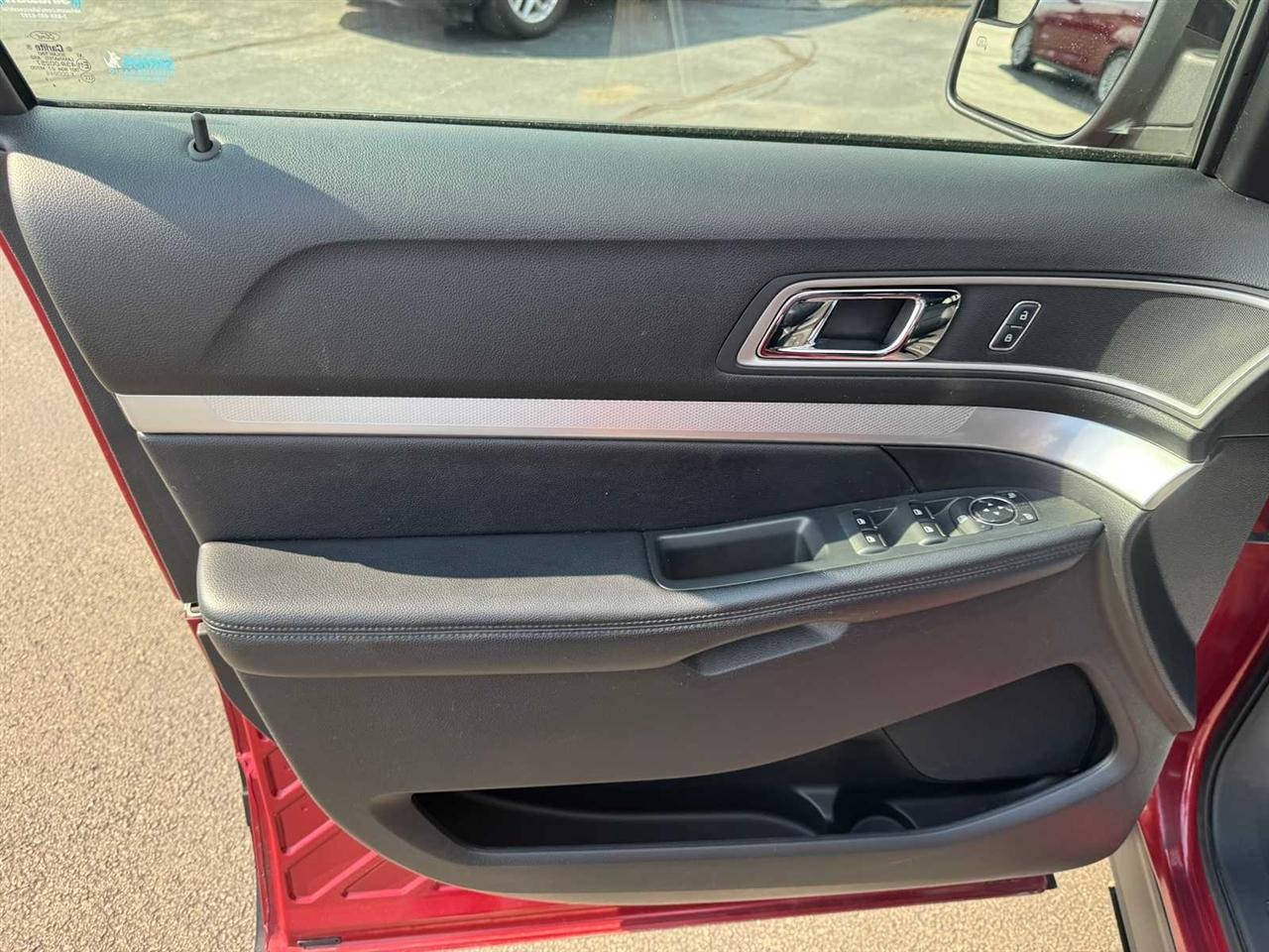 Ford Explorer XLT FWD 2017