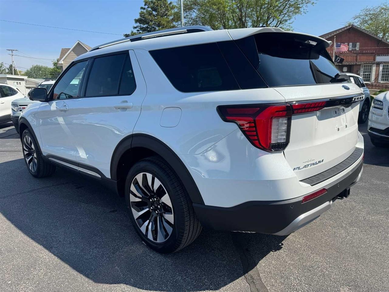 Ford Explorer Platinum 4WD 2026