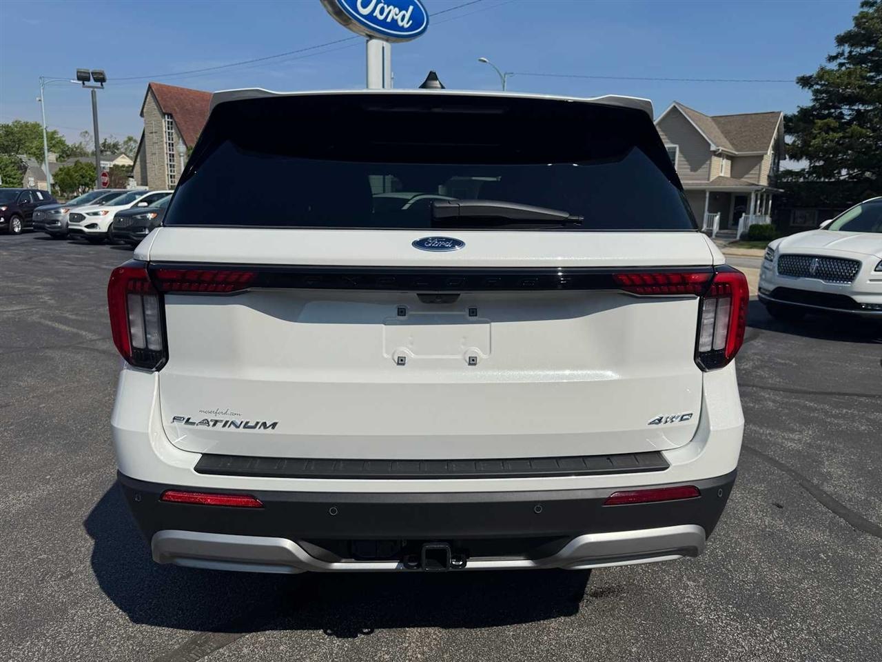 Ford Explorer Platinum 4WD 2026