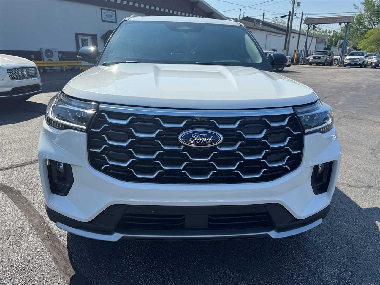 Ford Explorer Platinum 4WD 2026