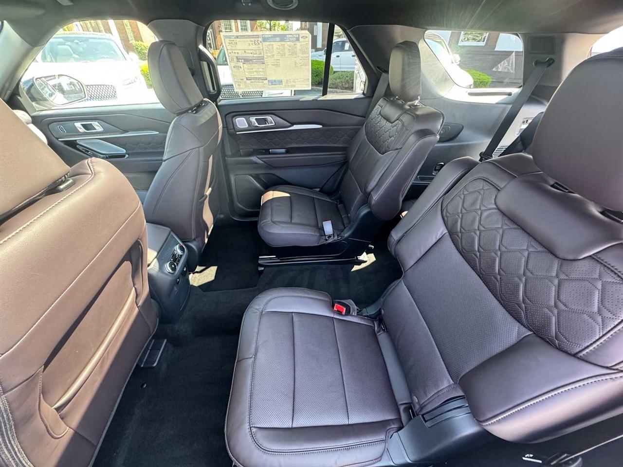 Ford Explorer Platinum 4WD 2026