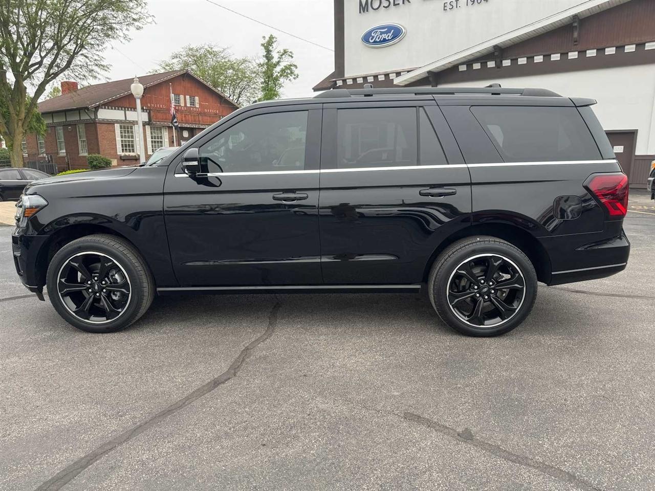 Ford Expedition Limited 4x4 2023