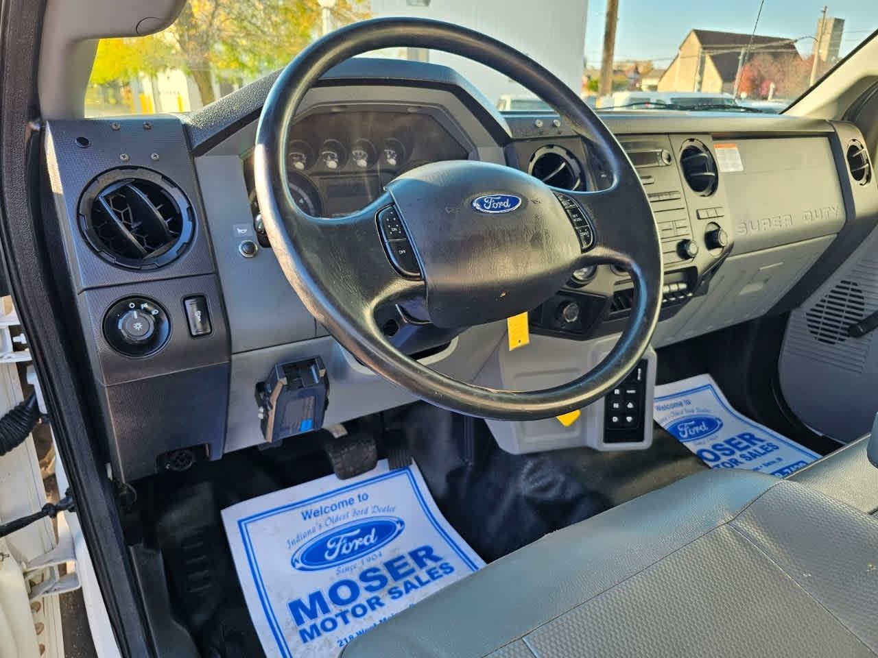 Ford Super Duty F-750 Straight Frame Reg Cab XL 2015