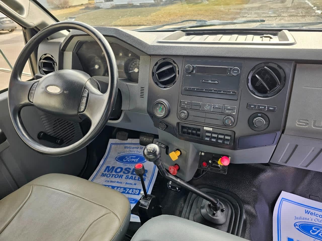 Ford Super Duty F-750 Straight Frame Reg Cab XL 2011