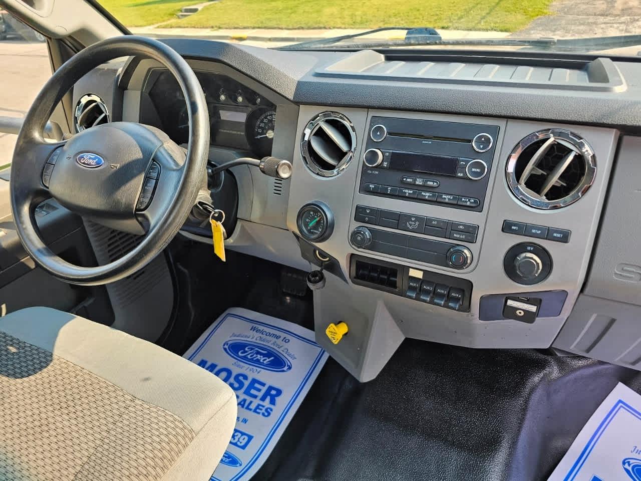 Ford Super Duty F-650 Straight Frame Reg Cab XL 2015