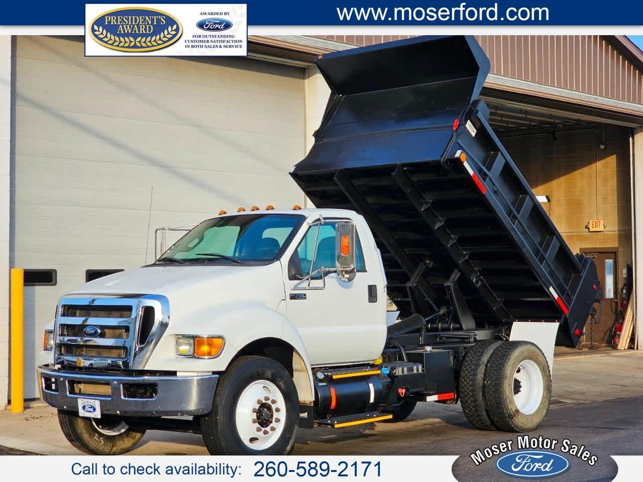 Ford Super Duty F-750 Straight Frame Reg Cab XL 2015
